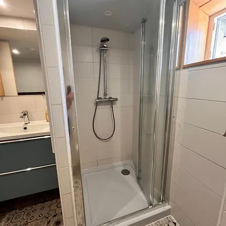 Les Poules Heureuses 3*