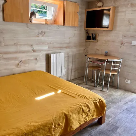 Les Poules Heureuses 3* Issoire